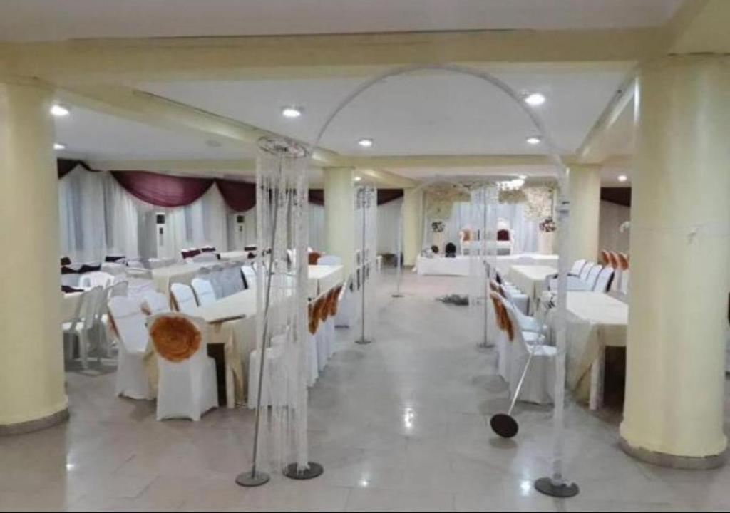 Presken Hotels Alade Avenue Ikeja Exterior foto