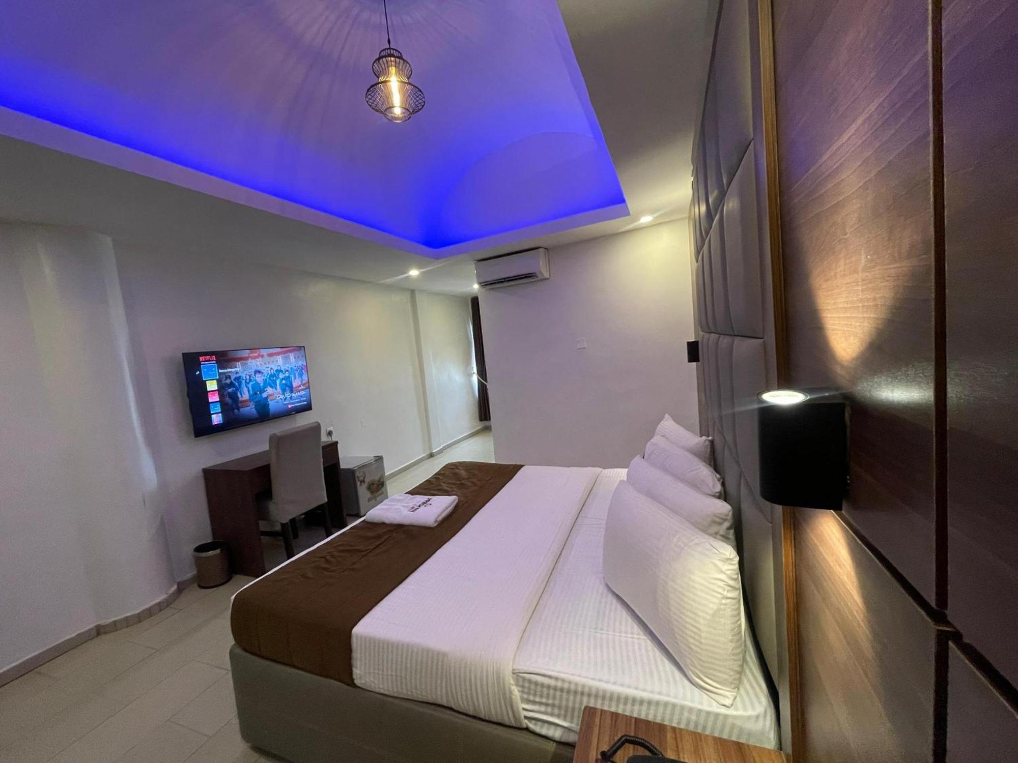 Presken Hotels Alade Avenue Ikeja Exterior foto