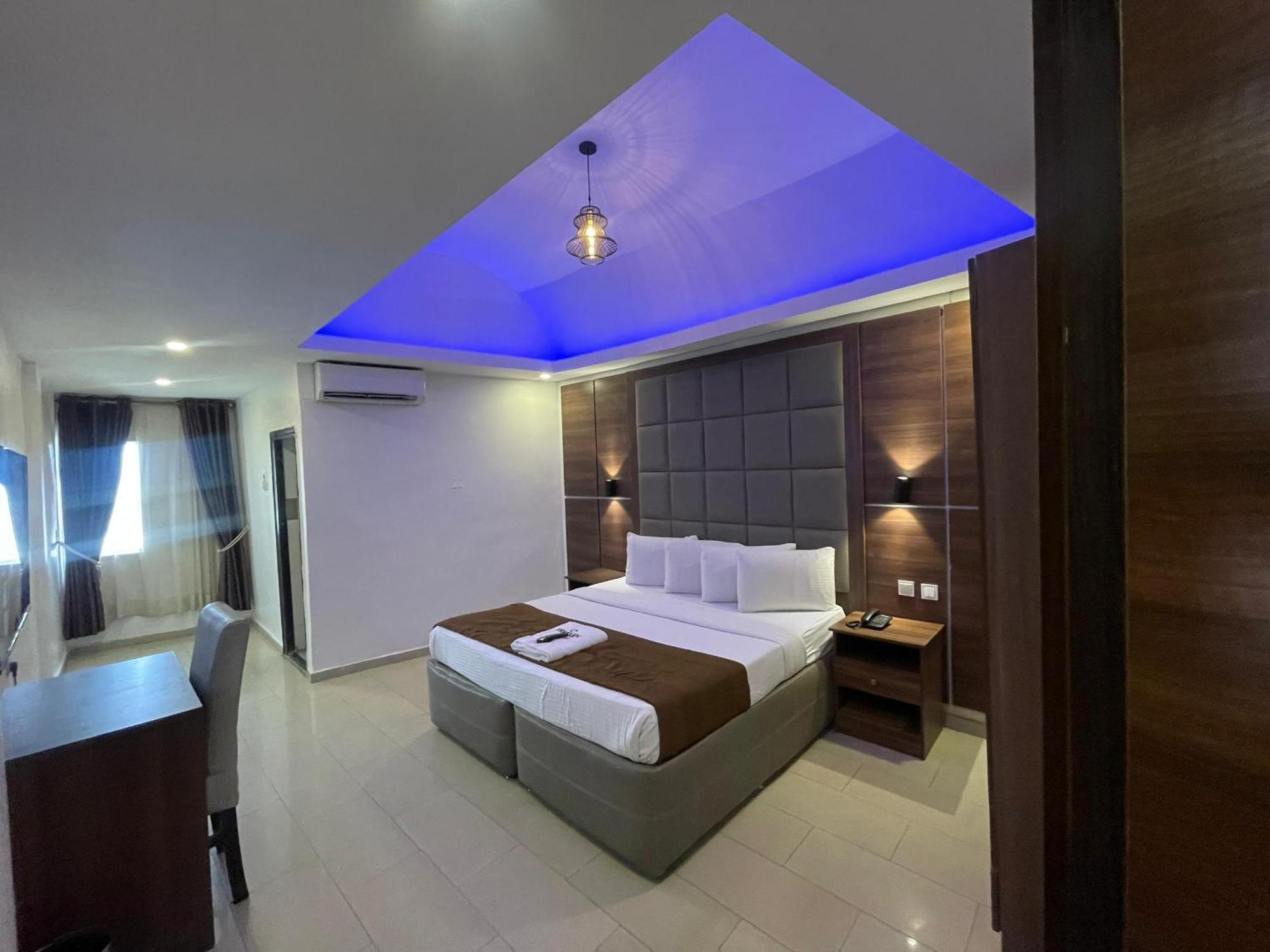 Presken Hotels Alade Avenue Ikeja Exterior foto